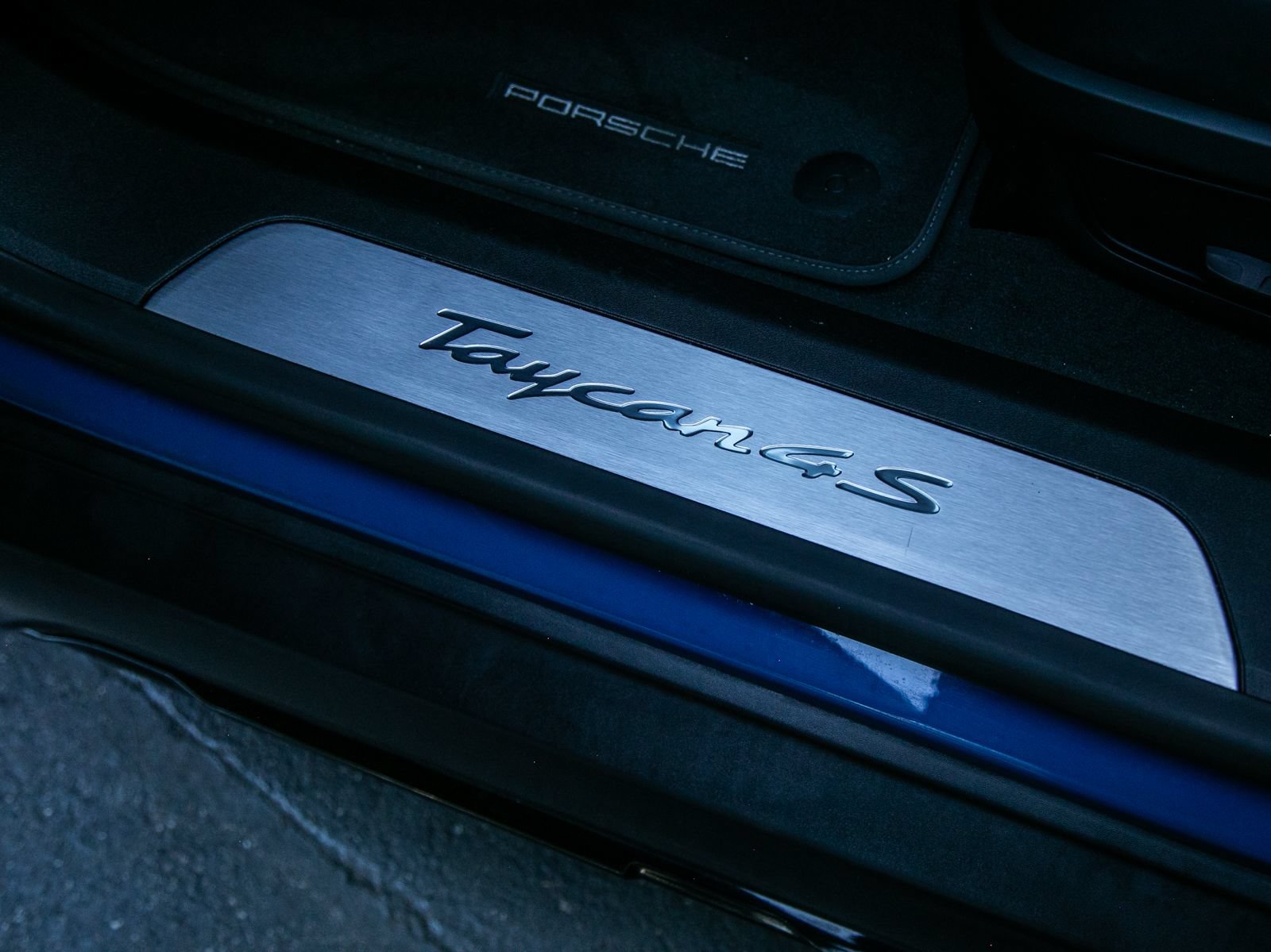 Certified 2023 Porsche Taycan 4S AWD/4WD image 15