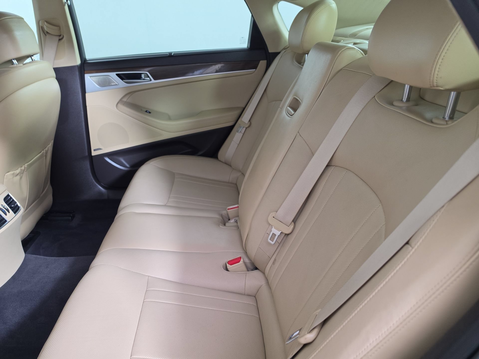 Used 2019 Genesis G80 3.8 image 37