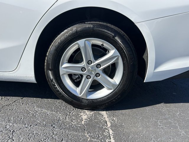 Used 2023 Chevrolet Malibu LS image 10