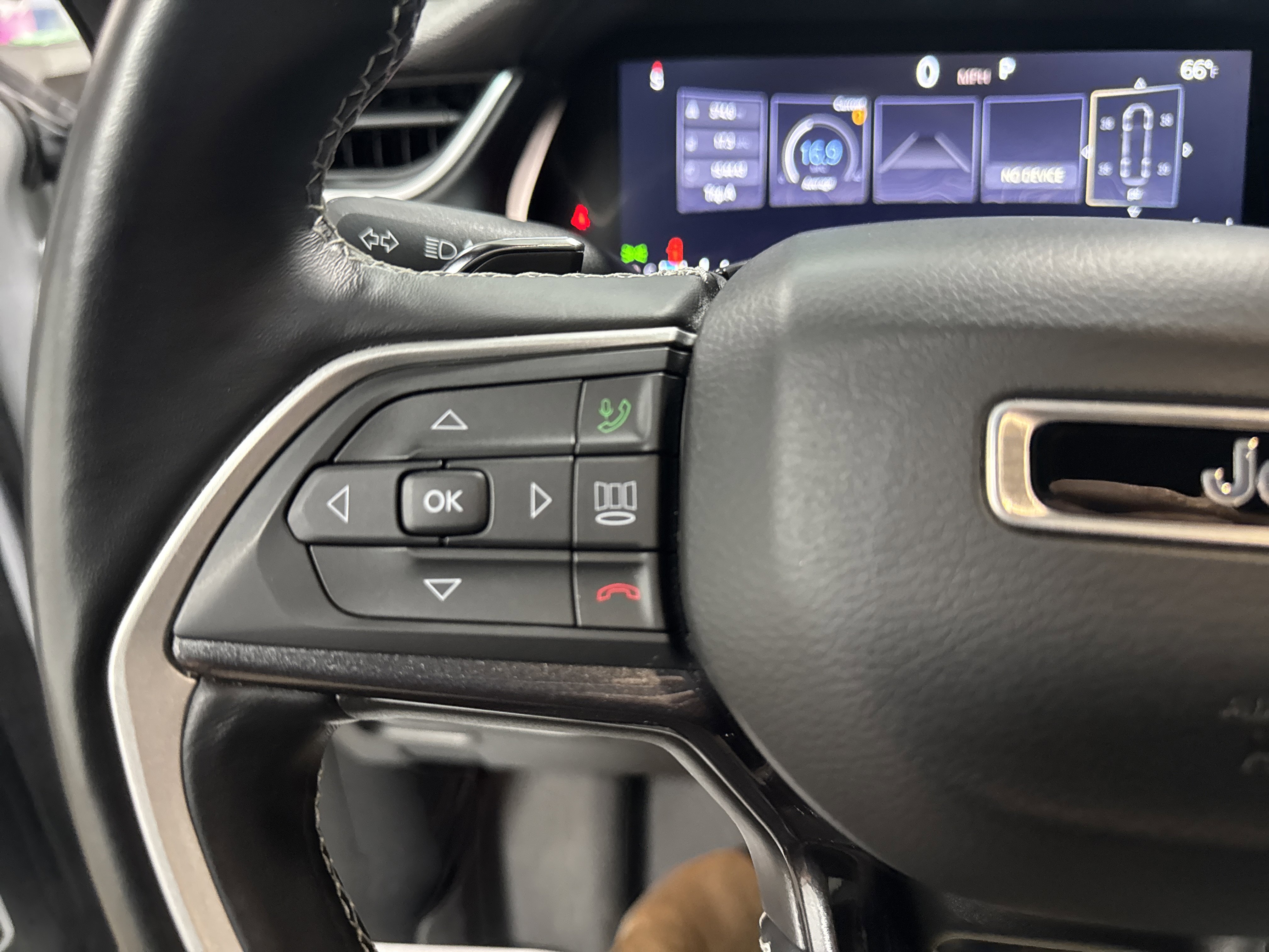 Used 2021 Jeep Grand Cherokee L Altitude image 19