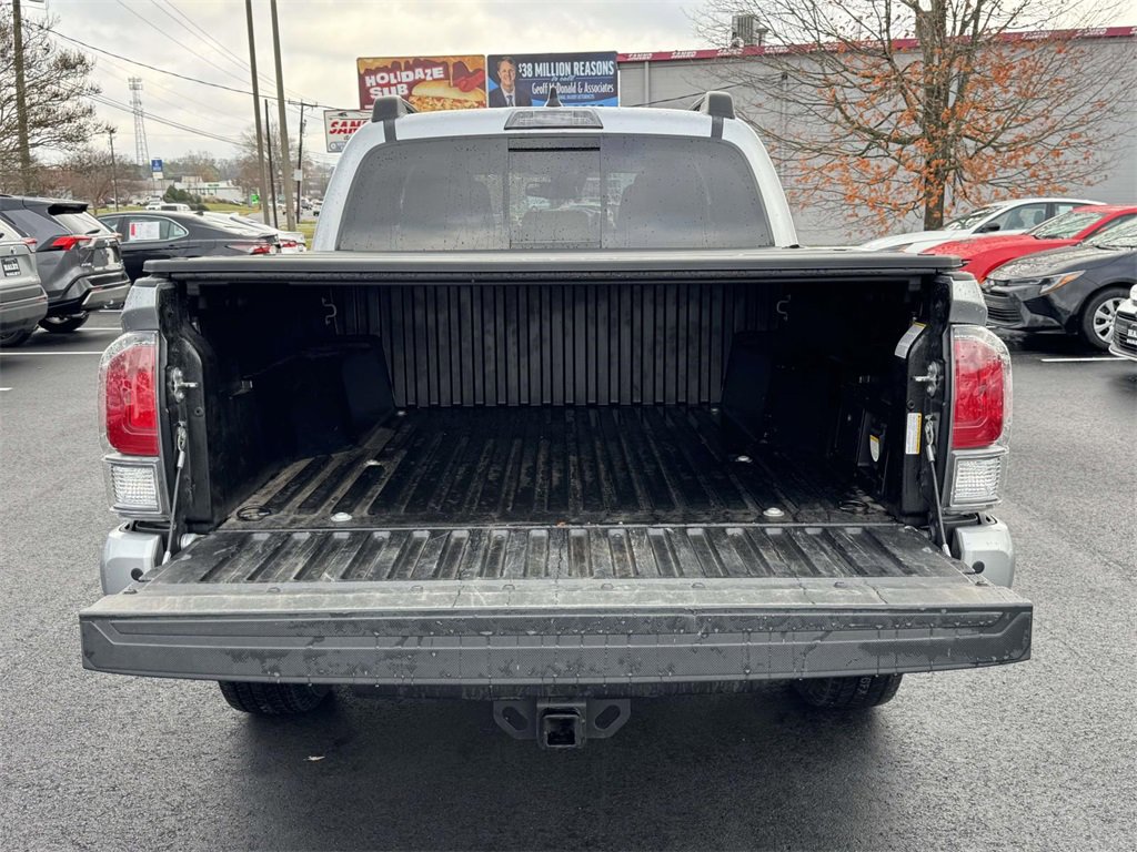 Used 2023 Toyota Tacoma TRD Off-Road image 16