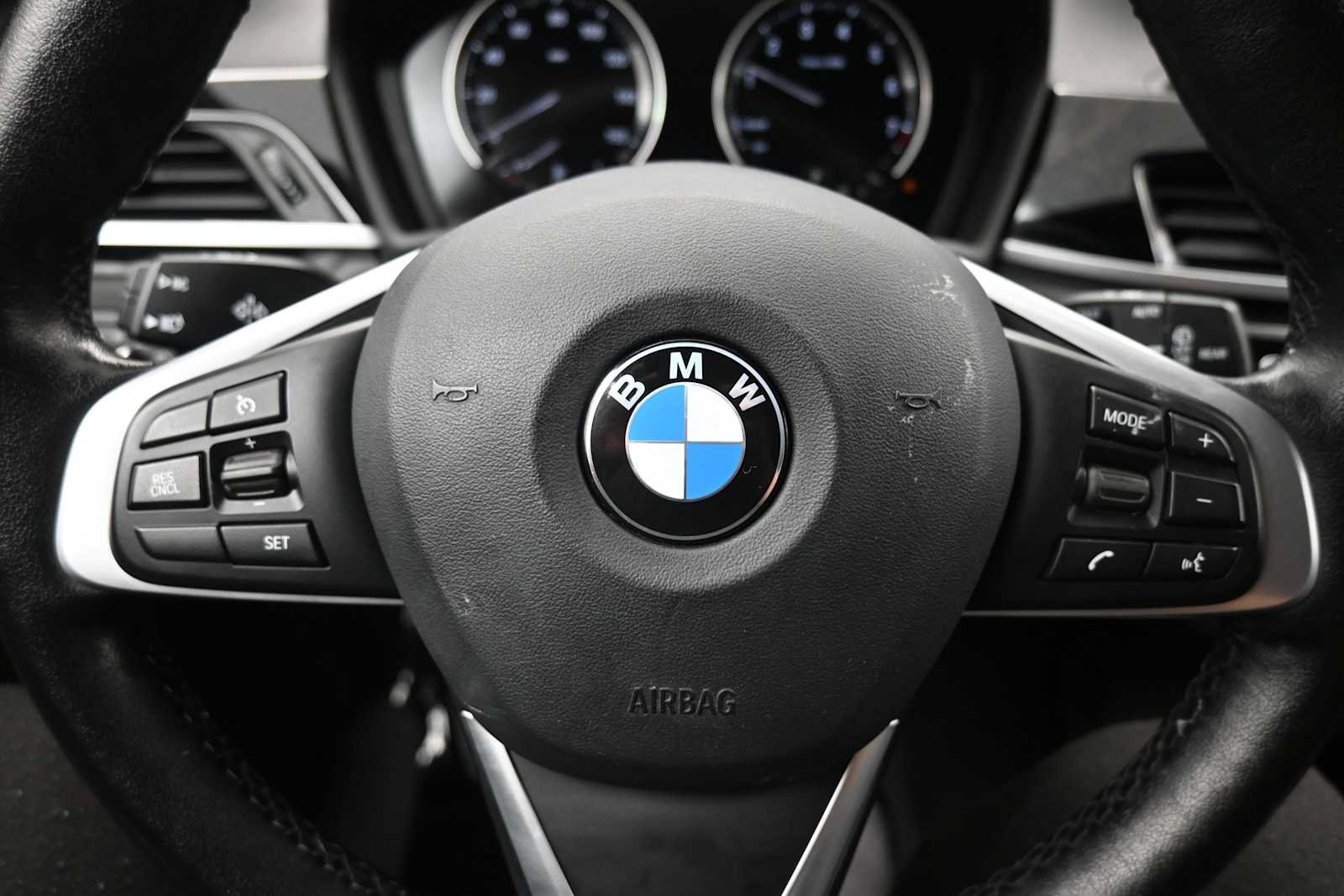 Used 2022 BMW X1 xDrive28i w/ Convenience Package AWD/4WD image 15