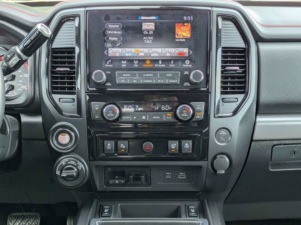 Used 2023 Nissan Titan PRO-4X w/ Pro-4x Convenience Package AWD/4WD image 17