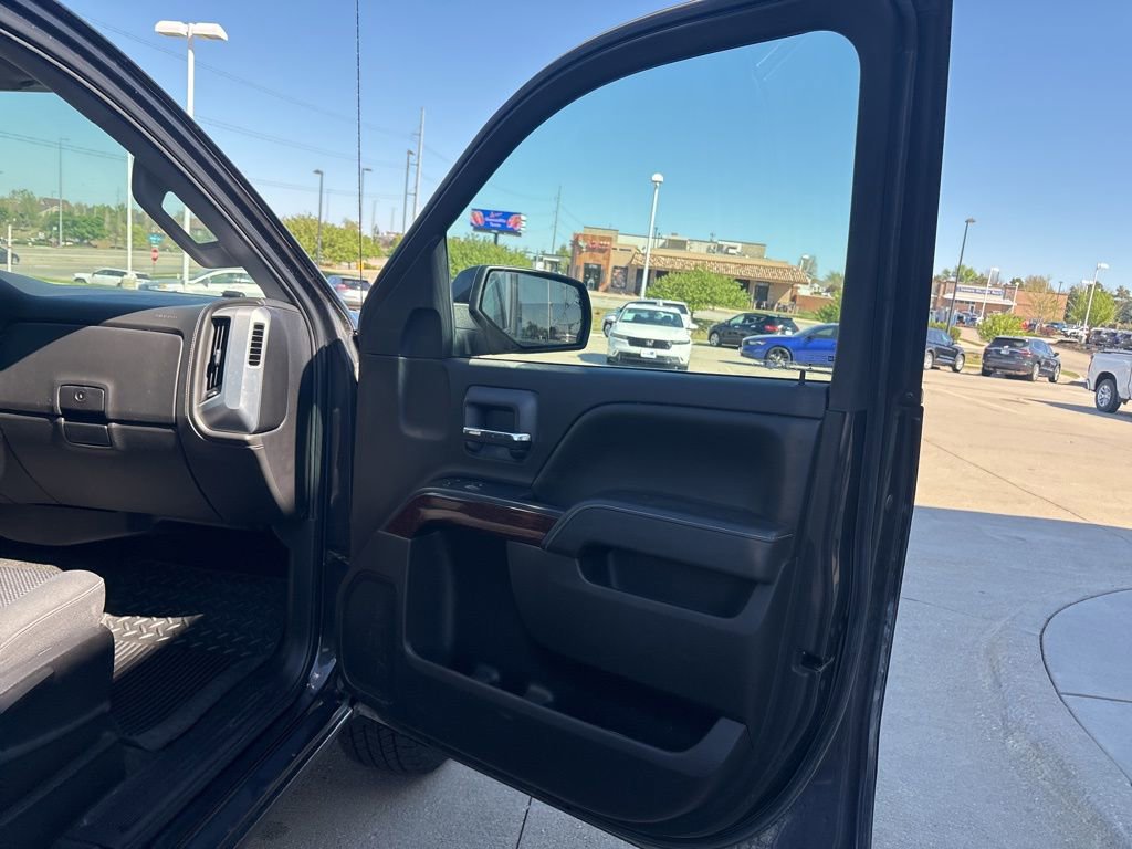 Used 2016 GMC Sierra 1500 SLE w/ SLE Value Package AWD/4WD image 25