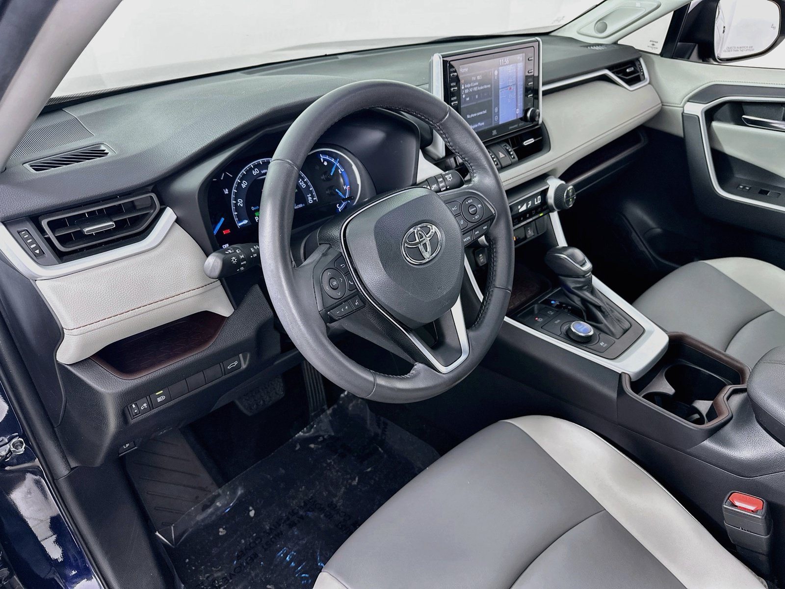 Used 2021 Toyota RAV4 Limited AWD/4WD image 9