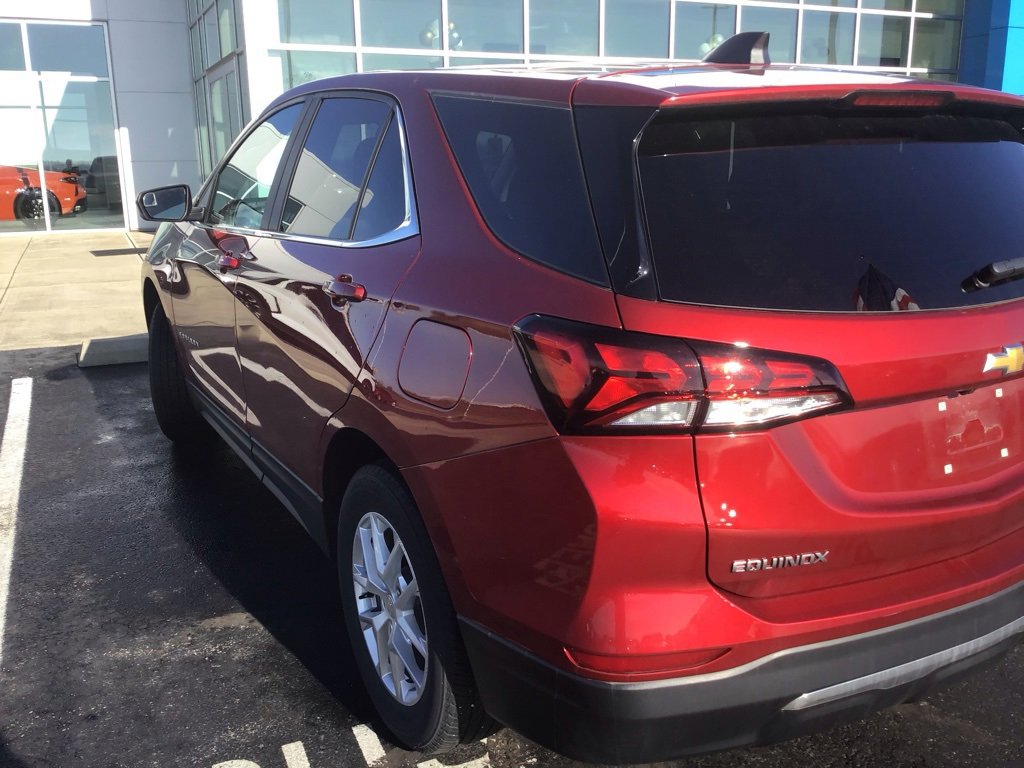 Used 2023 Chevrolet Equinox LT image 4
