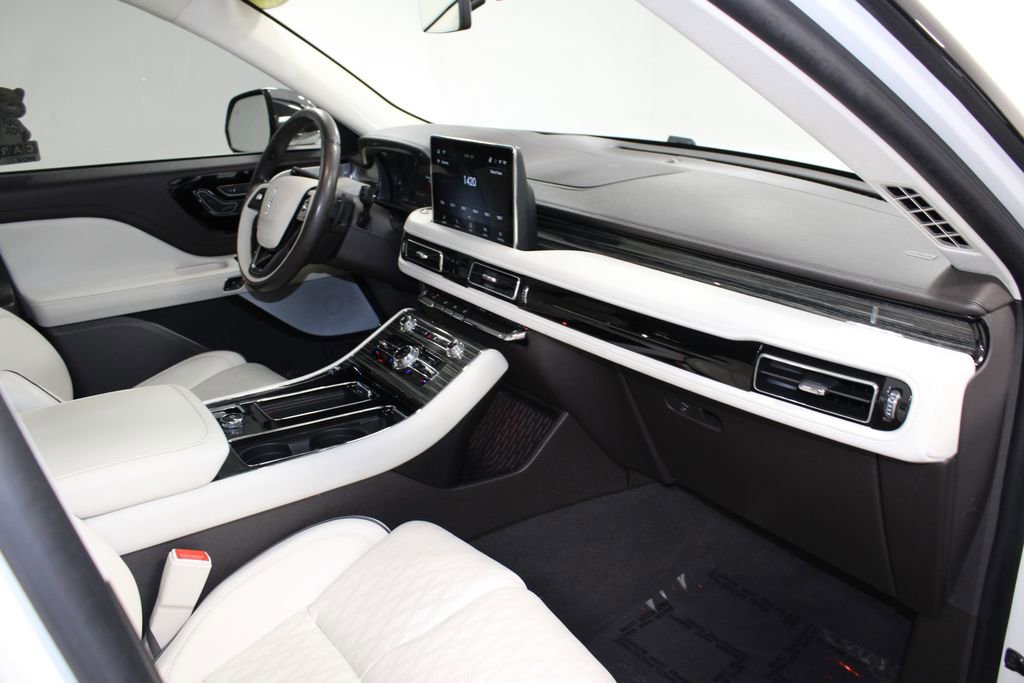 Used 2022 Lincoln Aviator Black Label w/ Dynamic Handling Package image 29