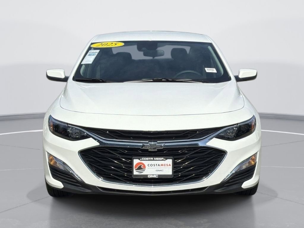 Used 2025 Chevrolet Malibu RS image 2