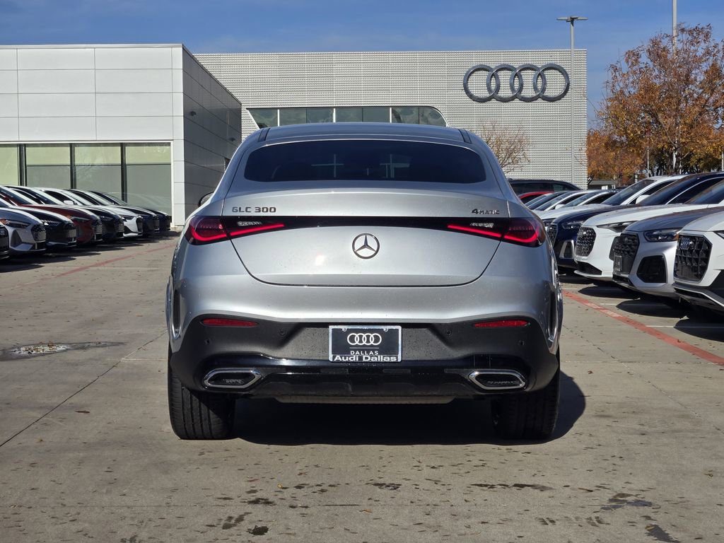 Used 2024 Mercedes-Benz GLC 300 4MATIC image 7