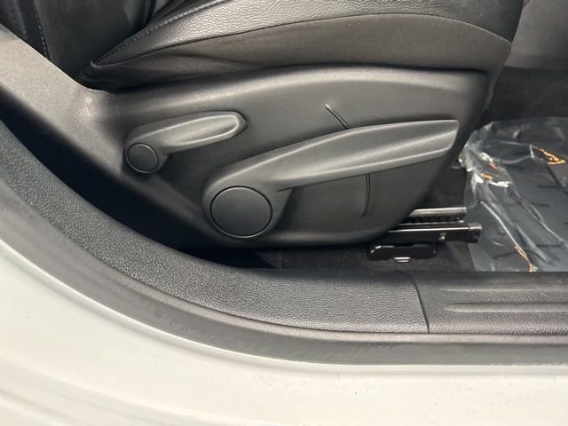 Used 2025 Jeep Compass Limited AWD/4WD image 23