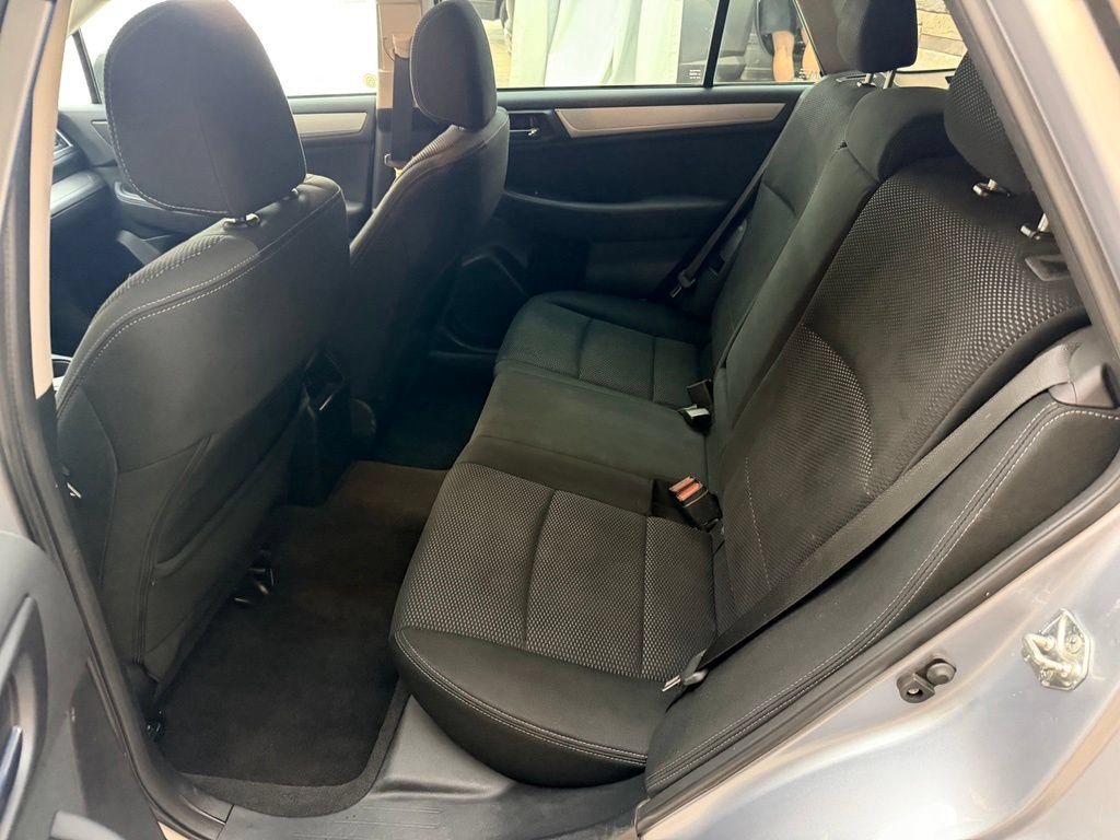 Used 2017 Subaru Outback 2.5i Premium AWD/4WD image 25