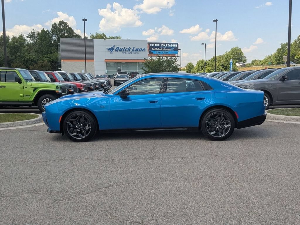 New 2026 Dodge Charger R/T w/ Blacktop Package AWD/4WD image 2