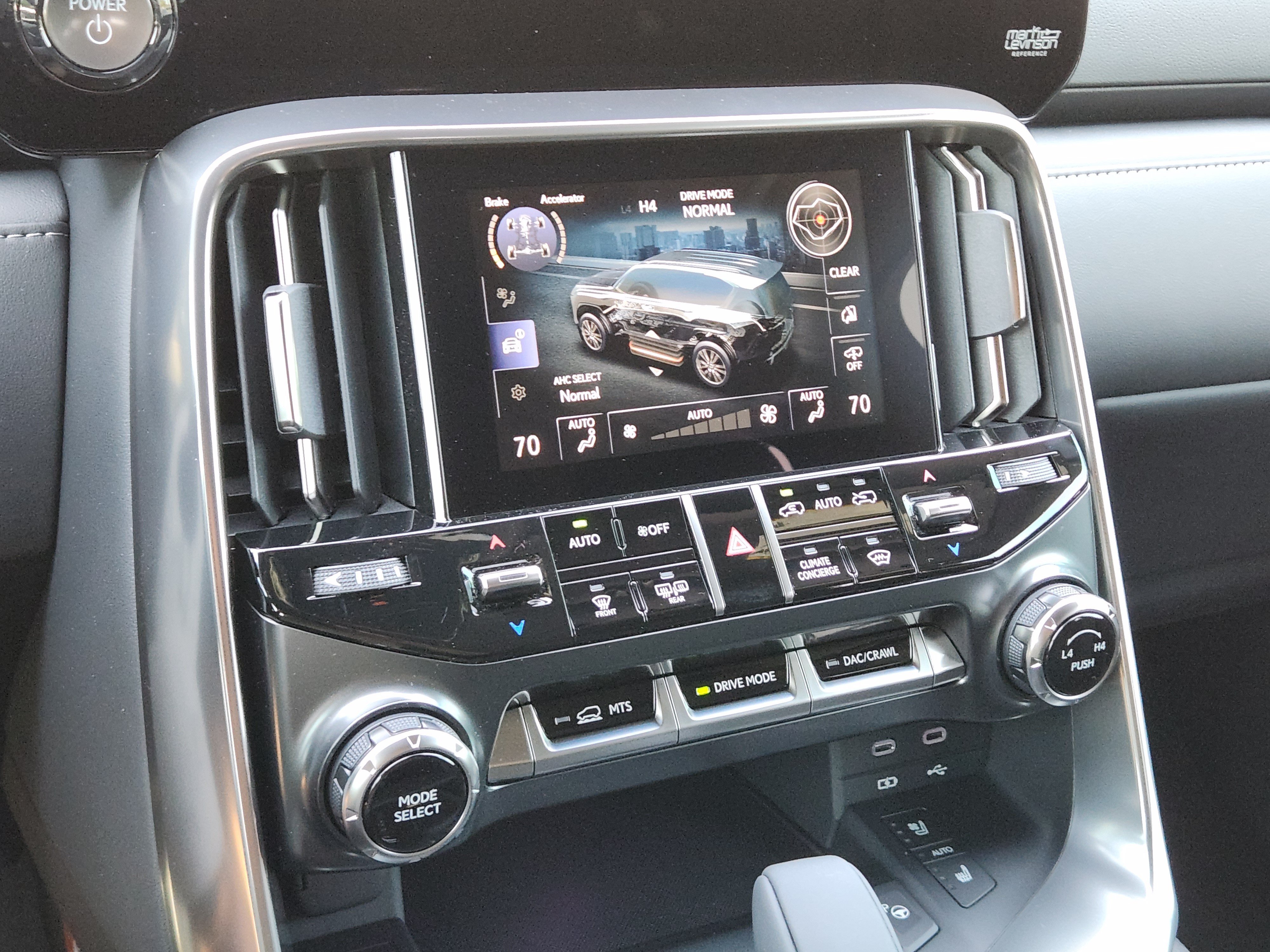 New 2026 Lexus LX 700h Luxury w/ Appearance Package AWD/4WD image 13