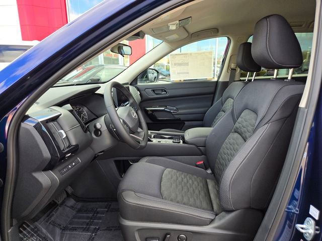 New 2026 Nissan Pathfinder SV image 14