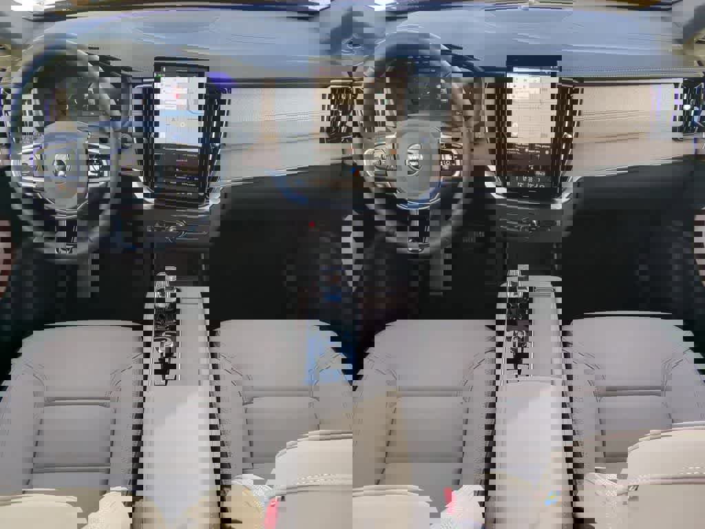 New 2026 Volvo XC90 B5 Core w/ Protection Package Premier image 14