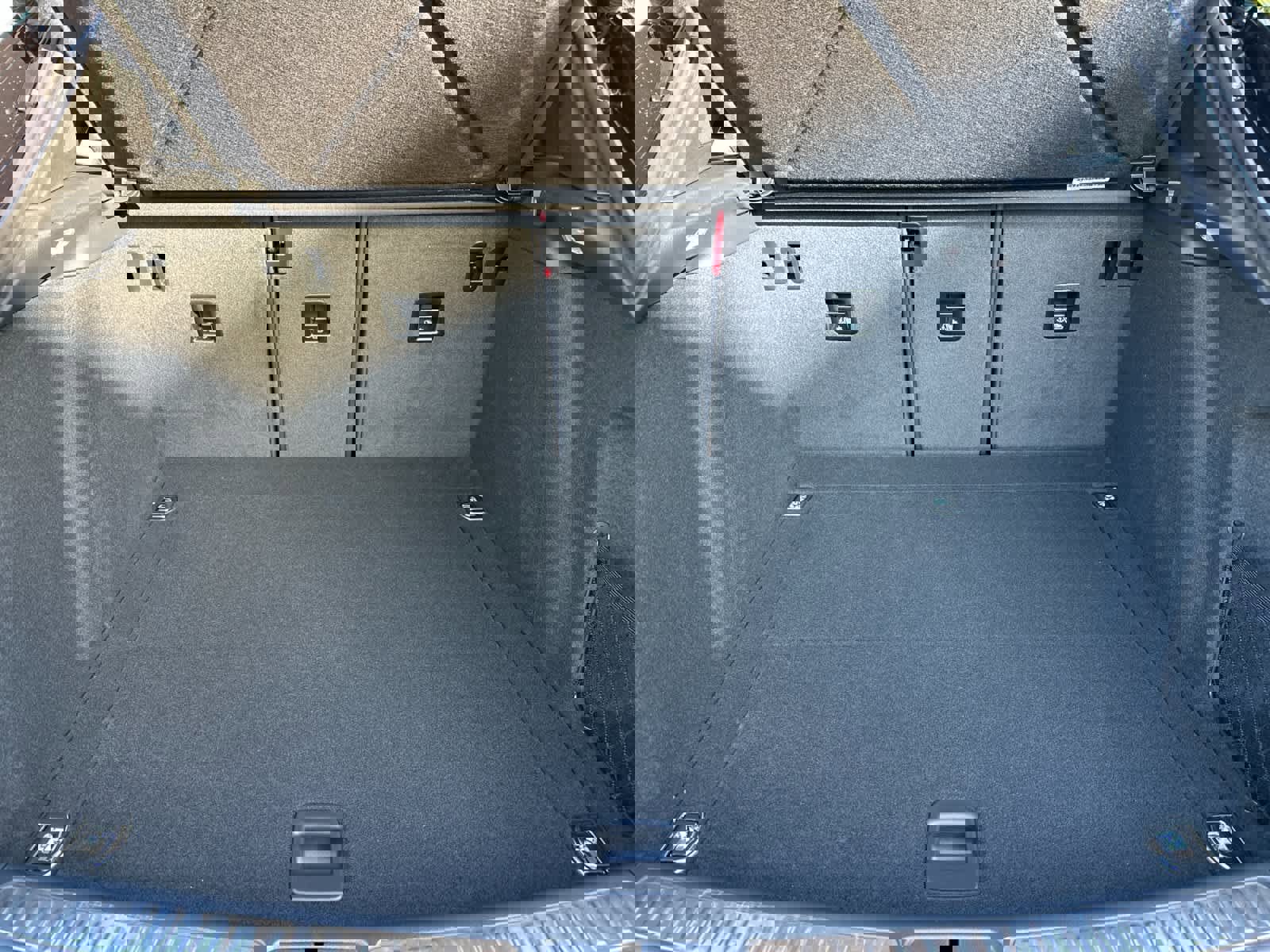 New 2026 Porsche Macan image 16