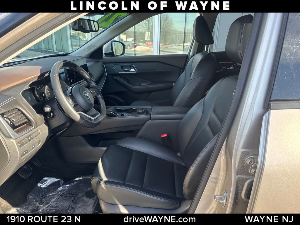 Used 2021 Nissan Rogue SL w/ Premium Package image 11