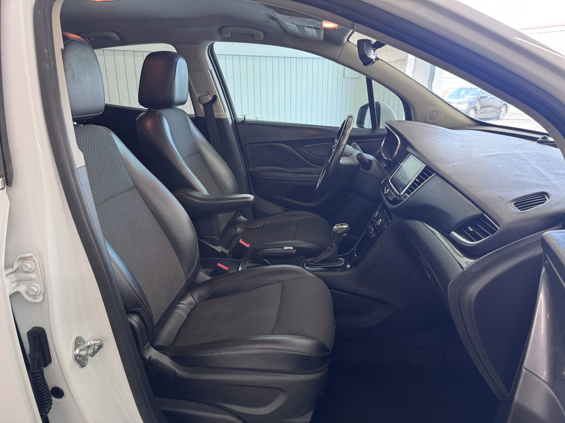 Used 2019 Buick Encore Sport Touring w/ Safety Package FWD image 10