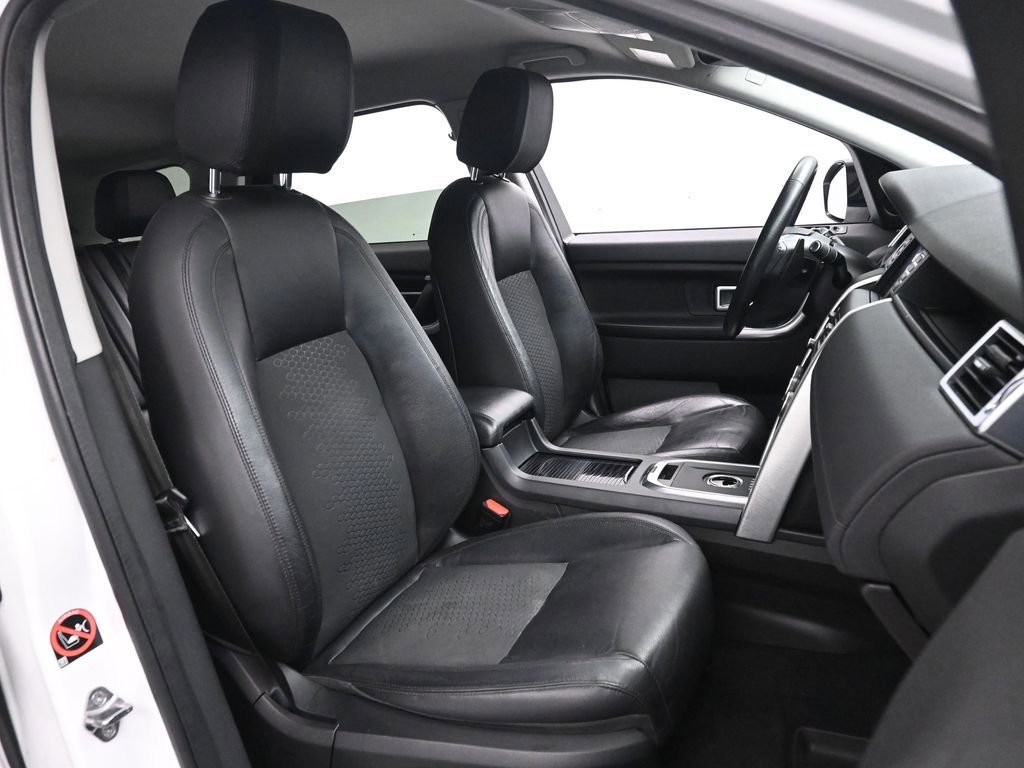 Used 2016 Land Rover Discovery Sport SE image 23