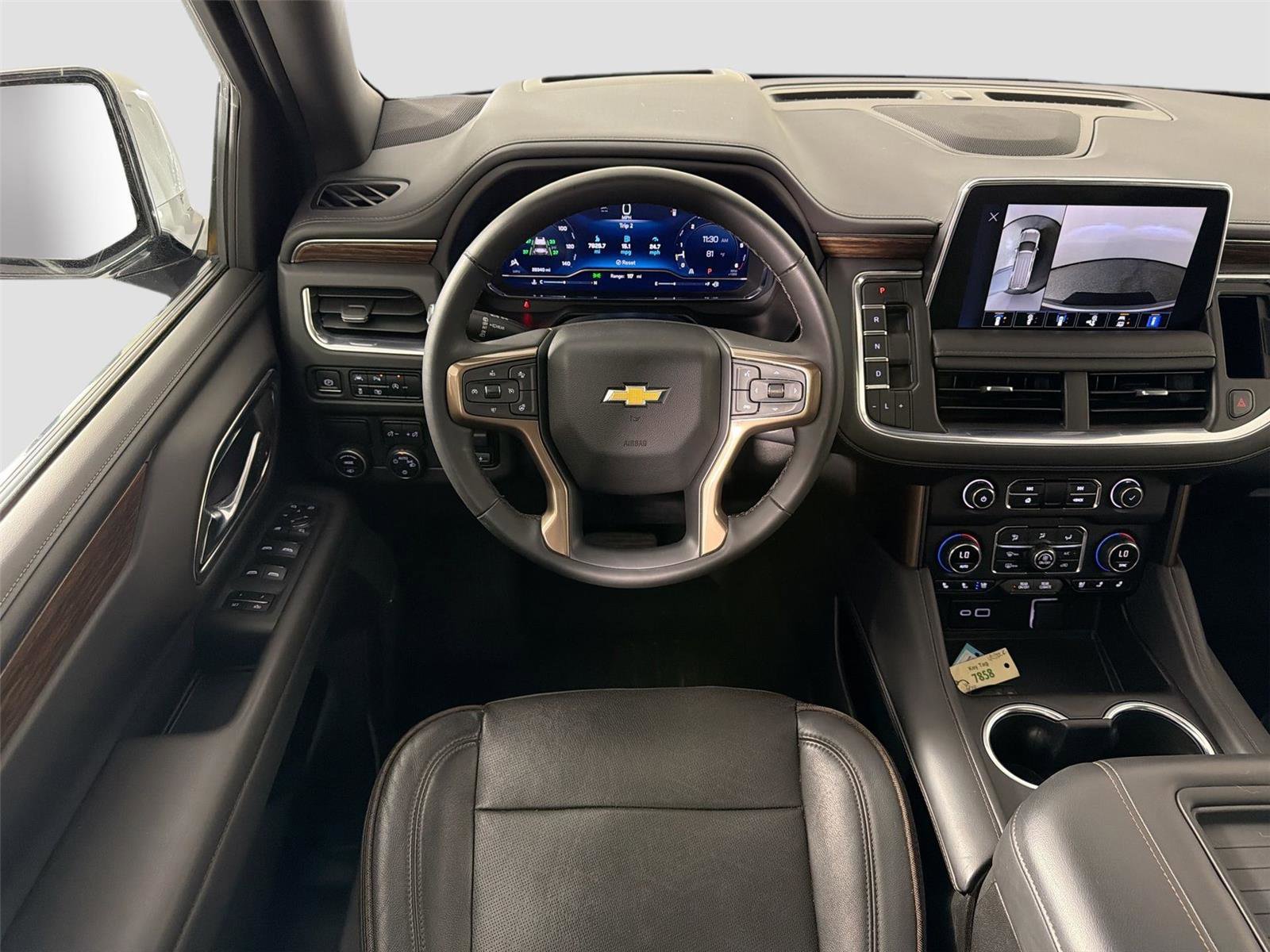 Used 2024 Chevrolet Suburban High Country image 23