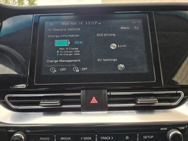 Used 2022 Kia Niro EX w/ Cold Weather Package image 39