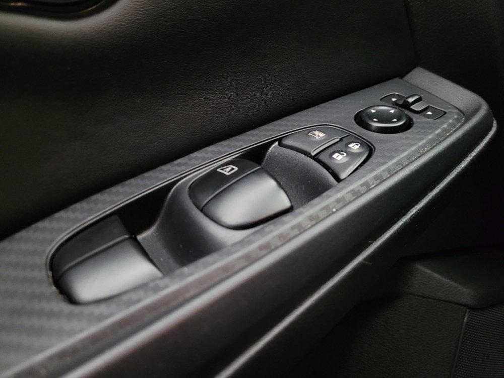 Used 2024 Nissan Sentra SV image 27