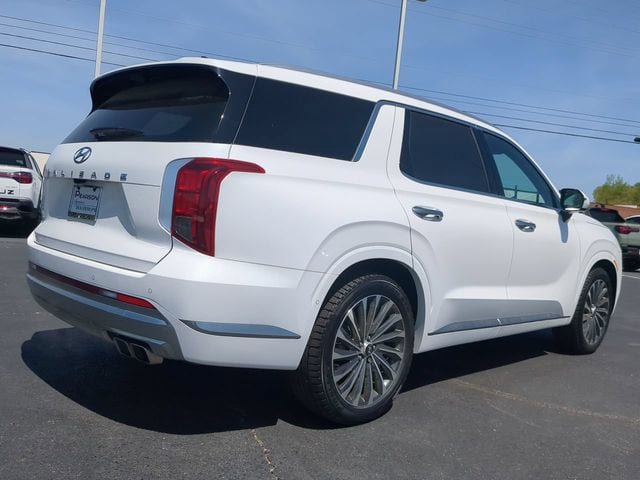 Used 2023 Hyundai Palisade Calligraphy FWD image 4