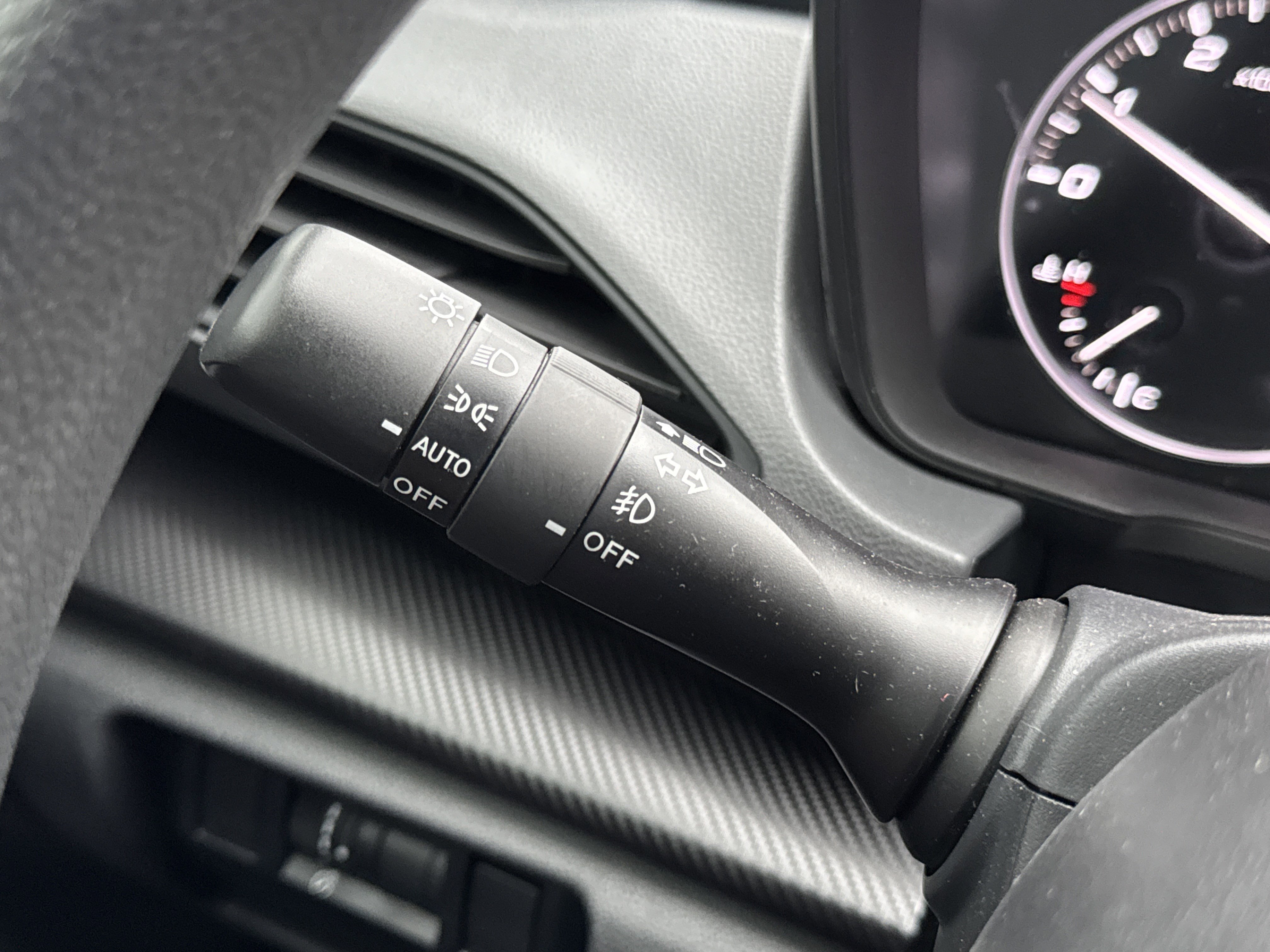 Certified 2025 Subaru Crosstrek 2.0i Premium image 16