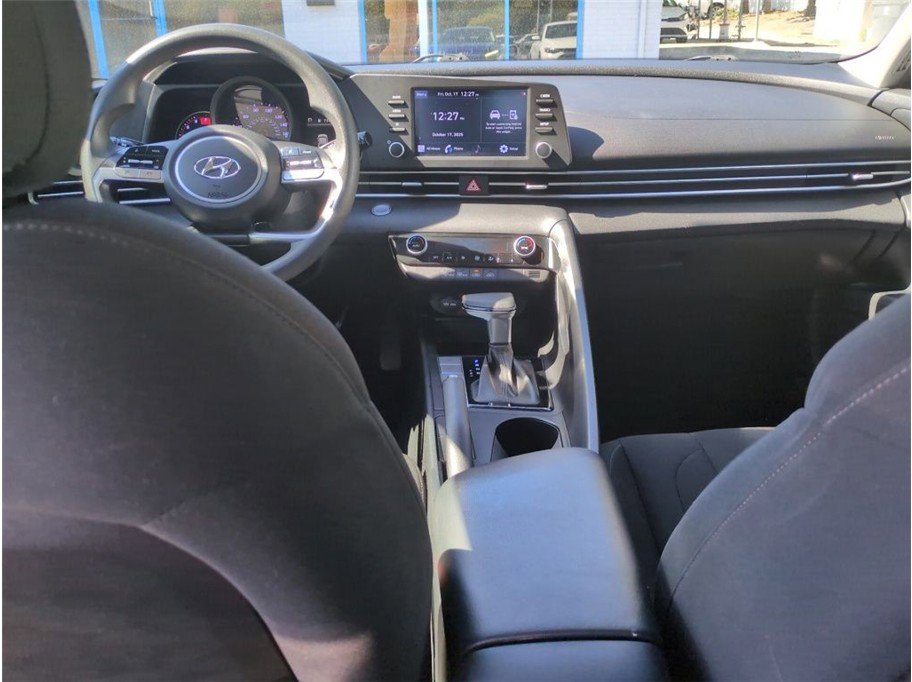 Used 2021 Hyundai Elantra SEL image 23