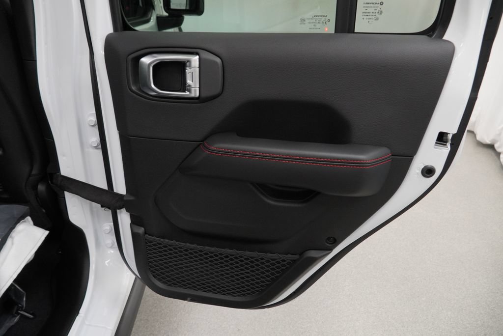 New 2026 Jeep Wrangler Unlimited Rubicon AWD/4WD image 32