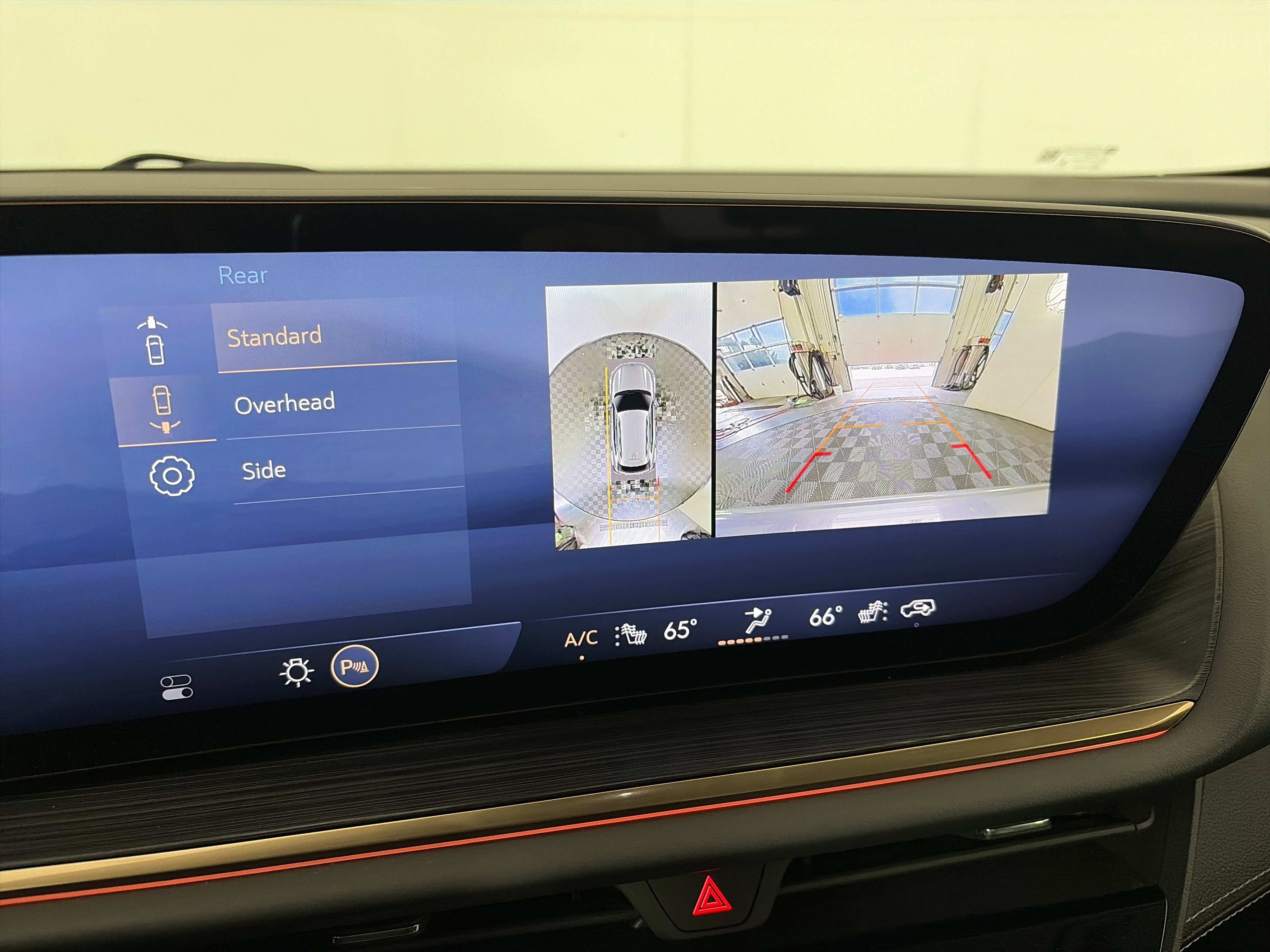 Used 2024 Buick Envision Avenir image 25