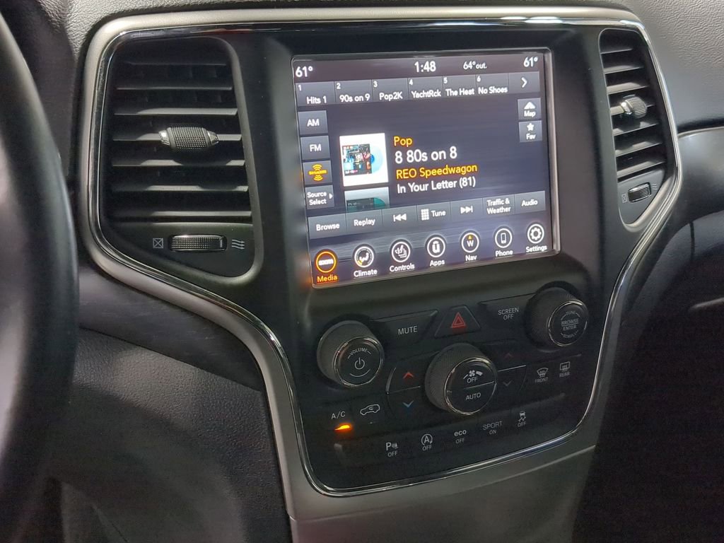 Used 2018 Jeep Grand Cherokee Laredo image 33