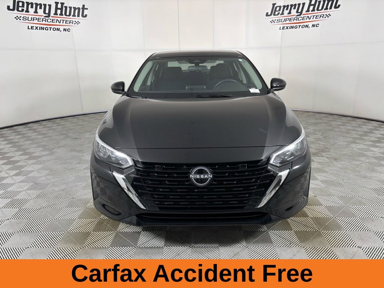 Used 2024 Nissan Sentra S image 3