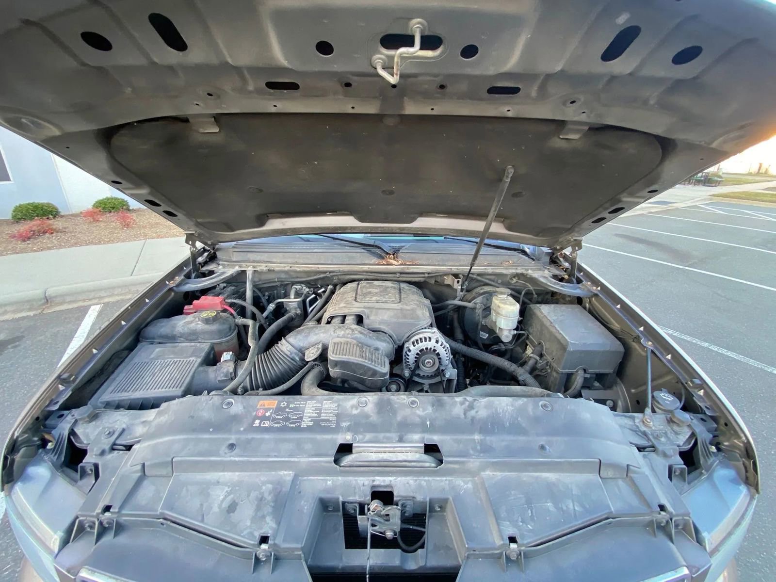 Used 2013 Chevrolet Suburban LT image 17