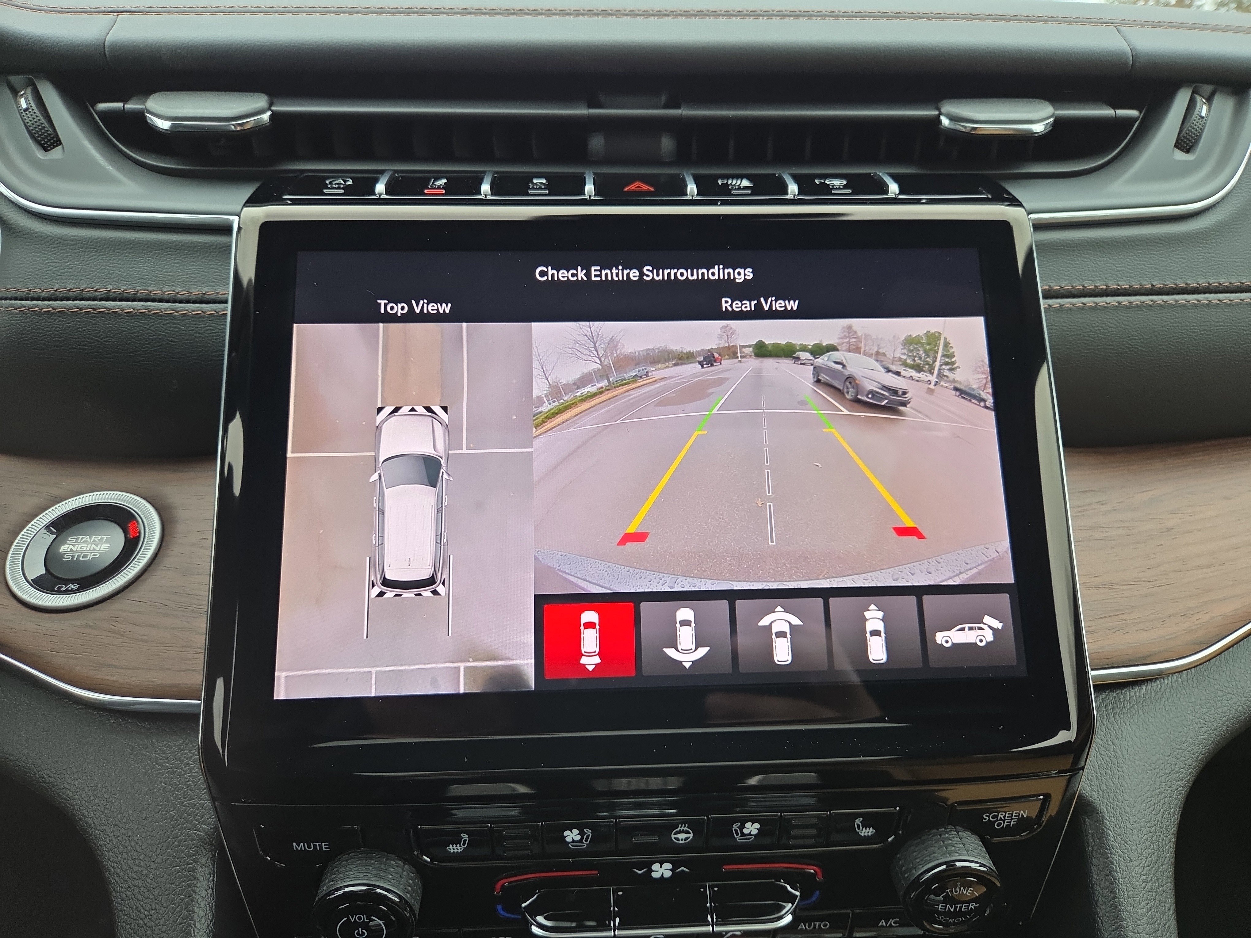 New 2025 Jeep Grand Cherokee Summit image 10