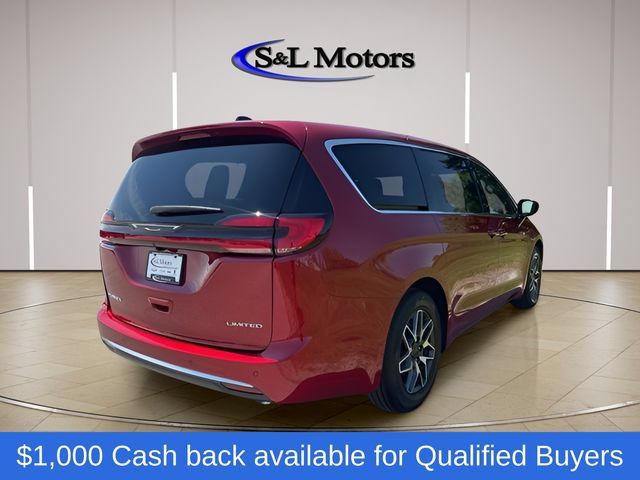 New 2027 Chrysler Pacifica Limited FWD image 11