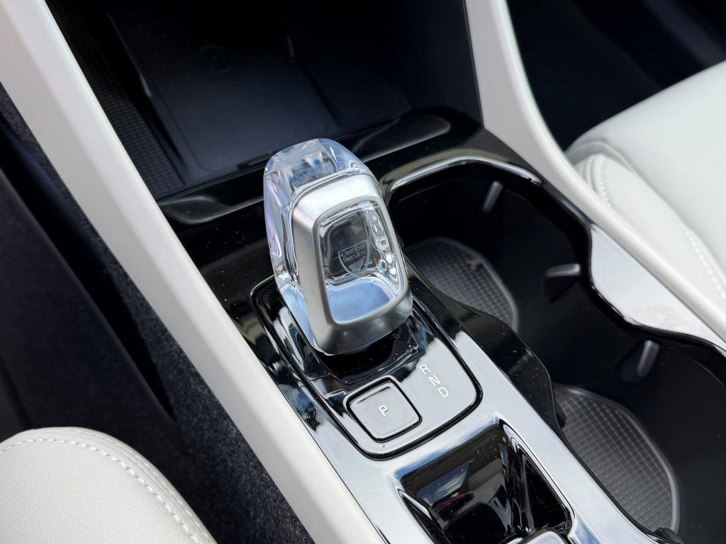 New 2026 Volvo XC40 B5 Ultra w/ Protection Package Premier image 21