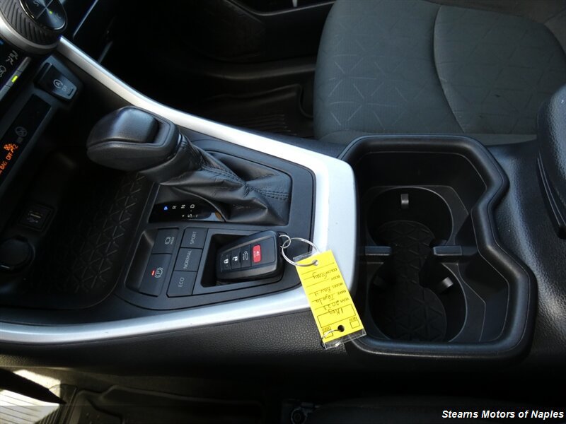 Used 2023 Toyota RAV4 XLE w/ Convenience Package FWD image 31