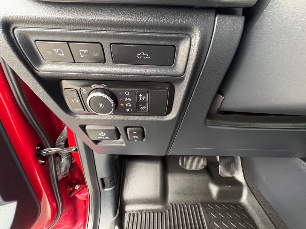 Certified 2022 Ford F150 Lariat w/ Equipment Group 502A High image 20