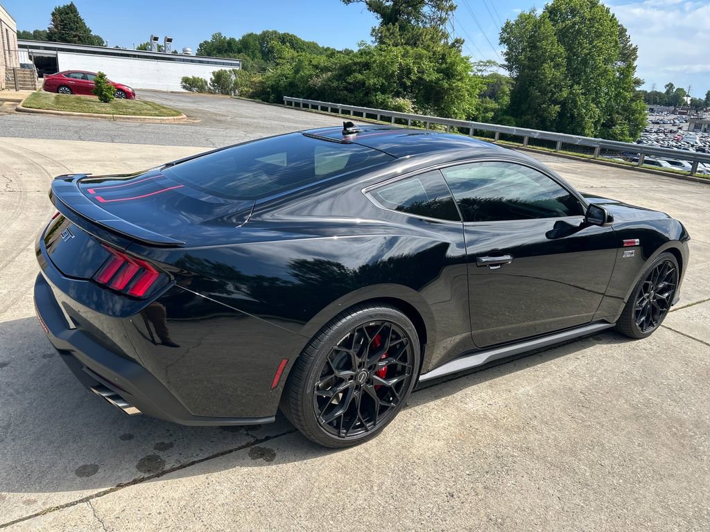 Used 2024 Ford Mustang GT Premium RWD image 6