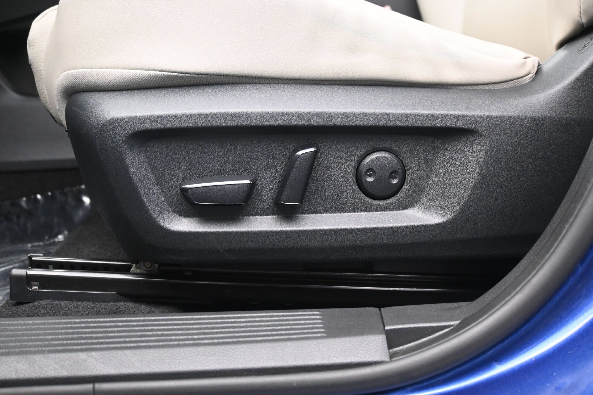 Used 2021 Nissan Rogue SV w/ Premium Package AWD/4WD image 30