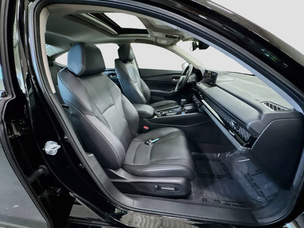 Used 2025 Honda Accord EX-L image 34