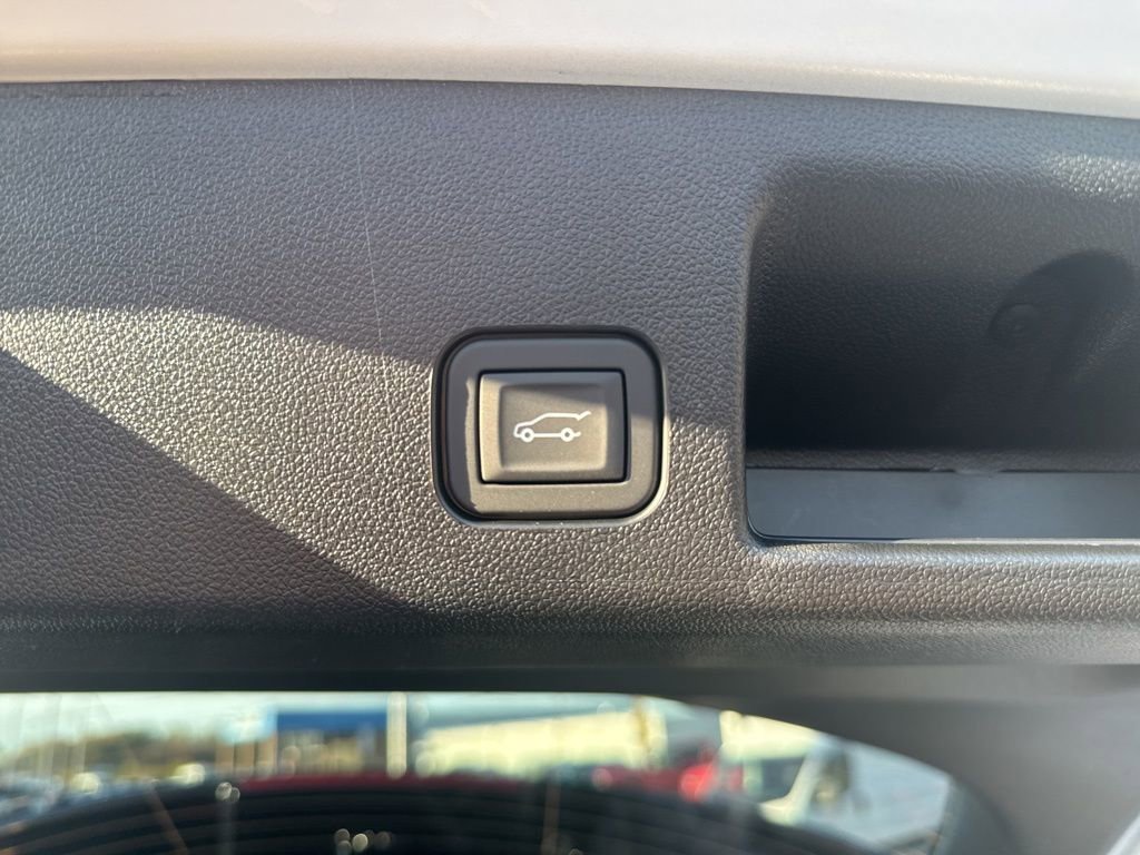 New 2026 Chevrolet Equinox EV LT image 30