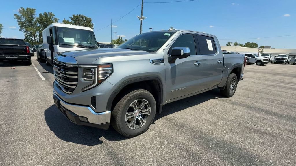Certified 2025 GMC Sierra 1500 SLT AWD/4WD image 4