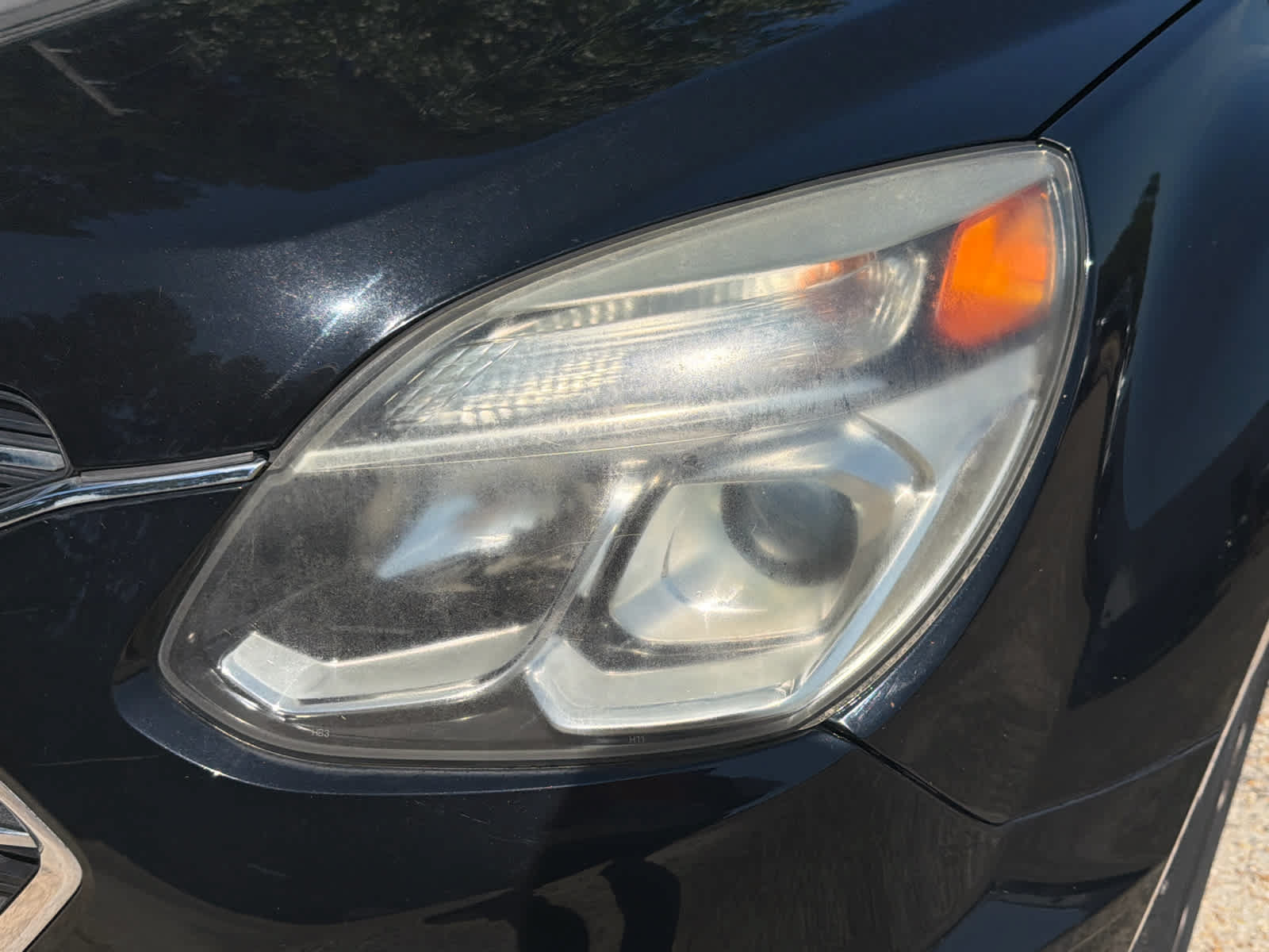 Used 2016 Chevrolet Equinox LTZ w/ Enhanced Convenience Package FWD image 9