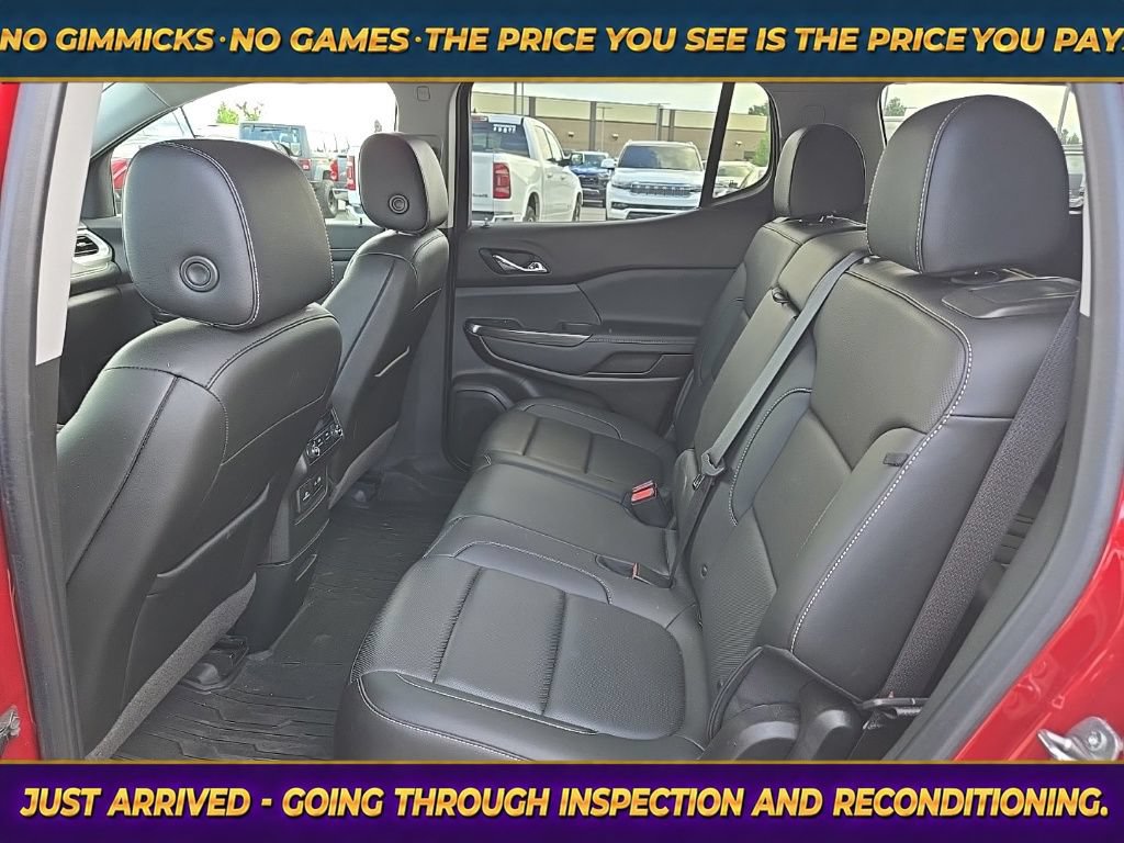 Used 2021 GMC Acadia SLT w/ LPO, Floor Liner Package FWD image 15
