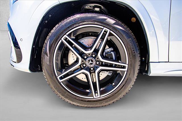 New 2026 Mercedes-Benz GLS 450 4MATIC image 9