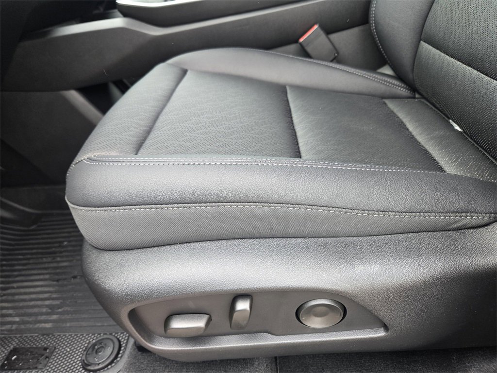 New 2026 Chevrolet Equinox LT w/ Convenience Package II image 13