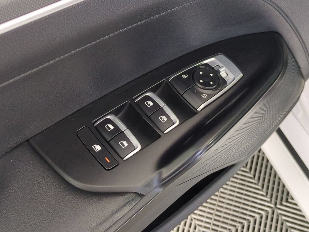 Used 2022 Kia K5 GT-Line FWD image 13