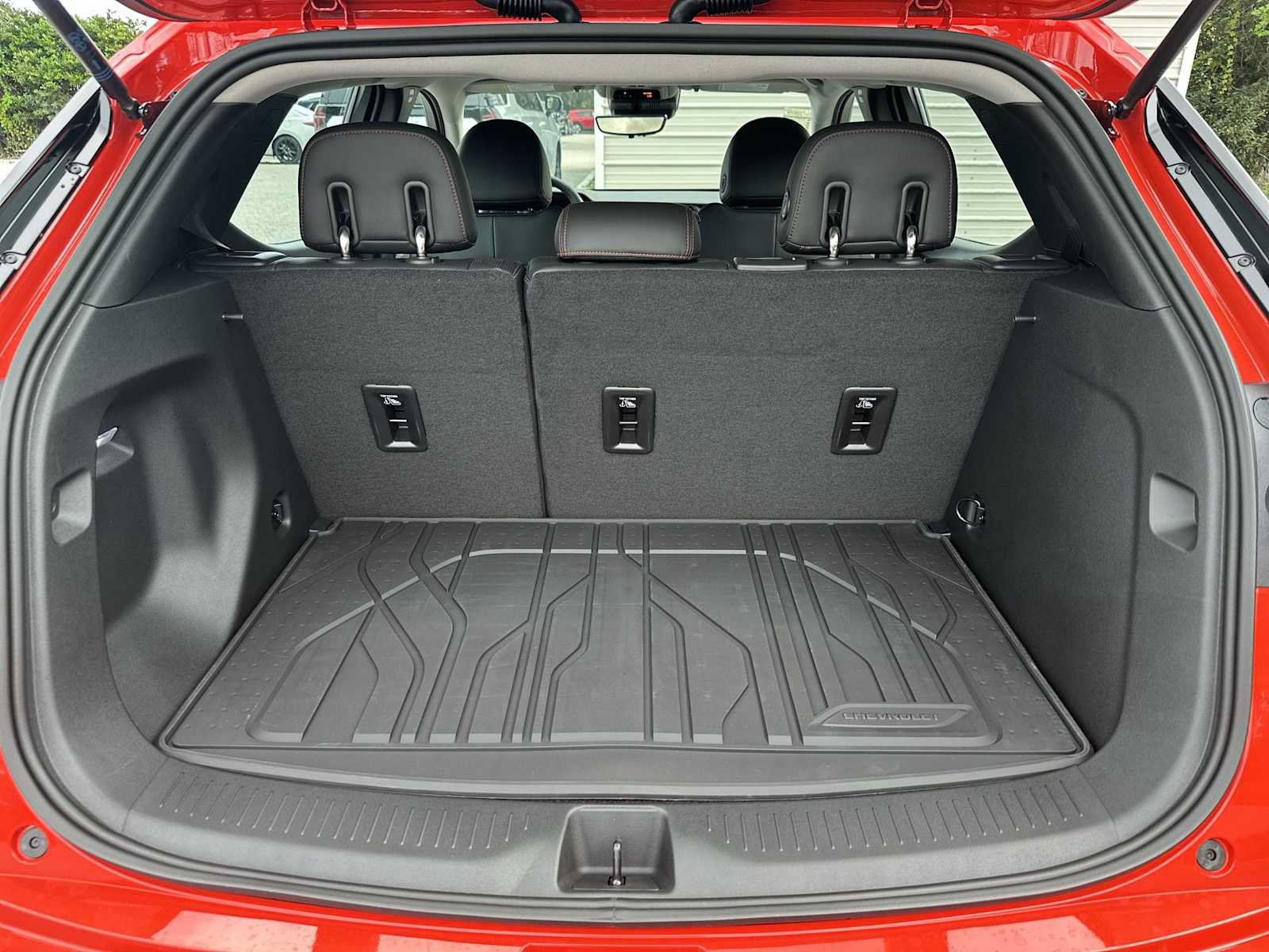 New 2027 Chevrolet Bolt RS w/ Technology Package FWD image 25